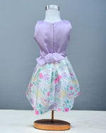 Elegantes Kleid für kleine Mädchen